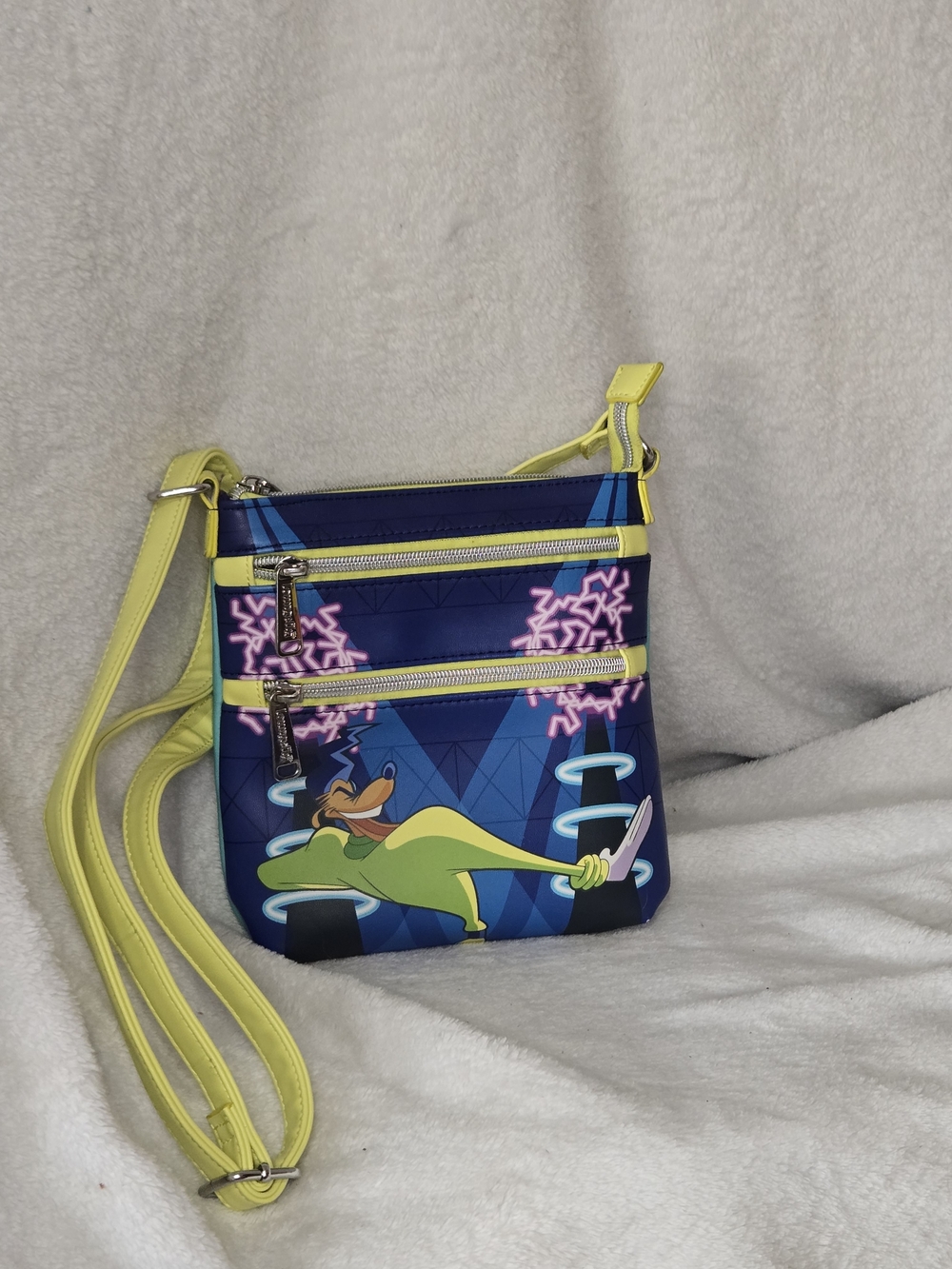 Powerline Crossbody Featuring Max And Goofy--Sold Out Box Lunch Exclusive